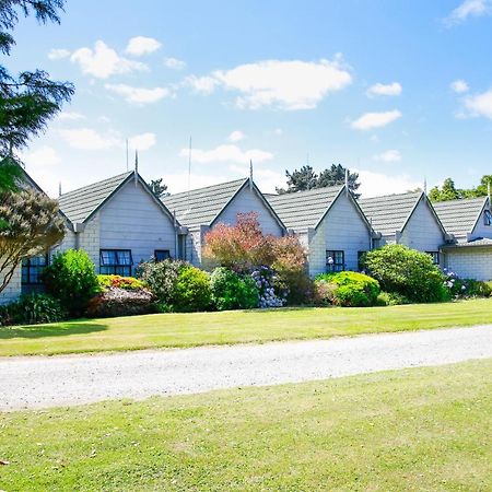 Bulls Motel & Holiday Park Halcombe Esterno foto